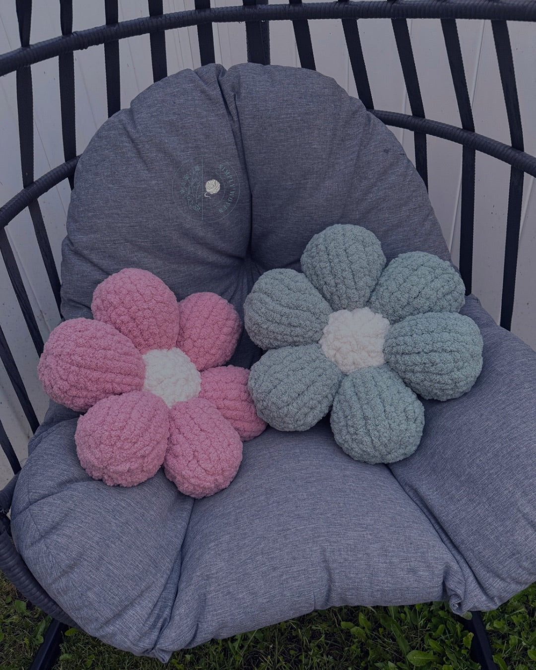 Flower pillow