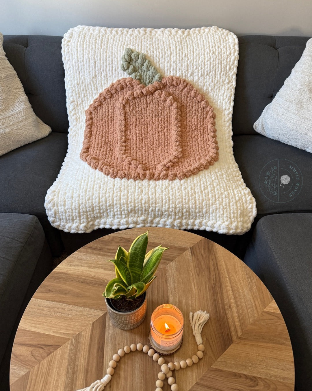 Bobble pumpkin throw blanket